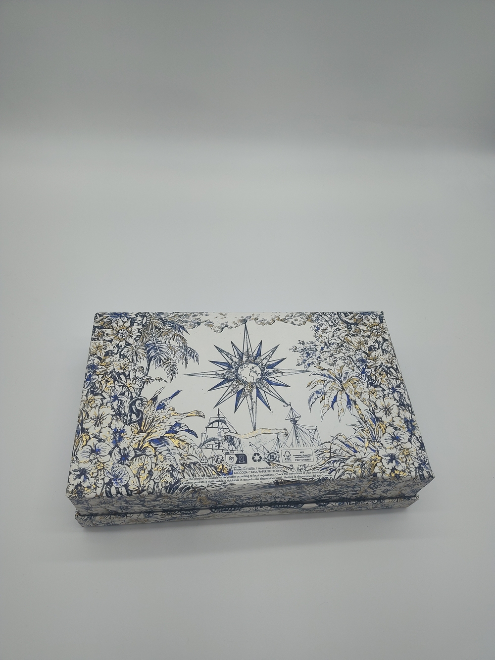 DIOR Toile de Jouy Limited Edition Gift Box Tissue Paper Gold Seal Blue White - Picture 3 of 10